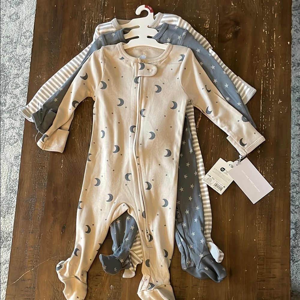 Carter's Moon and Stars One Piece Set